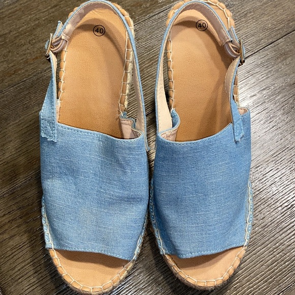 Ulite women’s size 40 peep toe wedge sandals - Picture 9 of 11